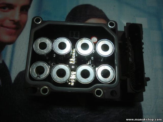 ABS Steuergerät Nissan Primera 47660AV712 P12 BOSCH 0265231317 0265800308