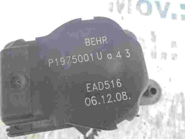 Stellmotor Heizung  Peugeot 3008 Citroen C5 P1975001U BEHR EAD516