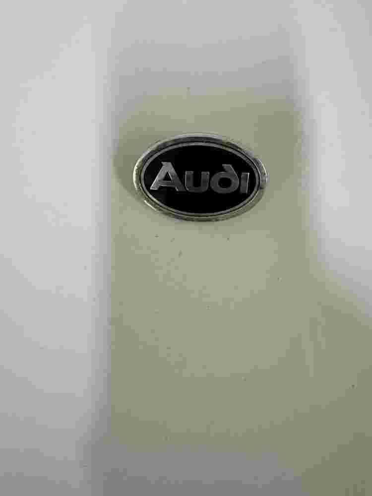 Emblem Logo Audi 80 90 100 8A0853621 8AO853621 8A0 853 621 18556 FL