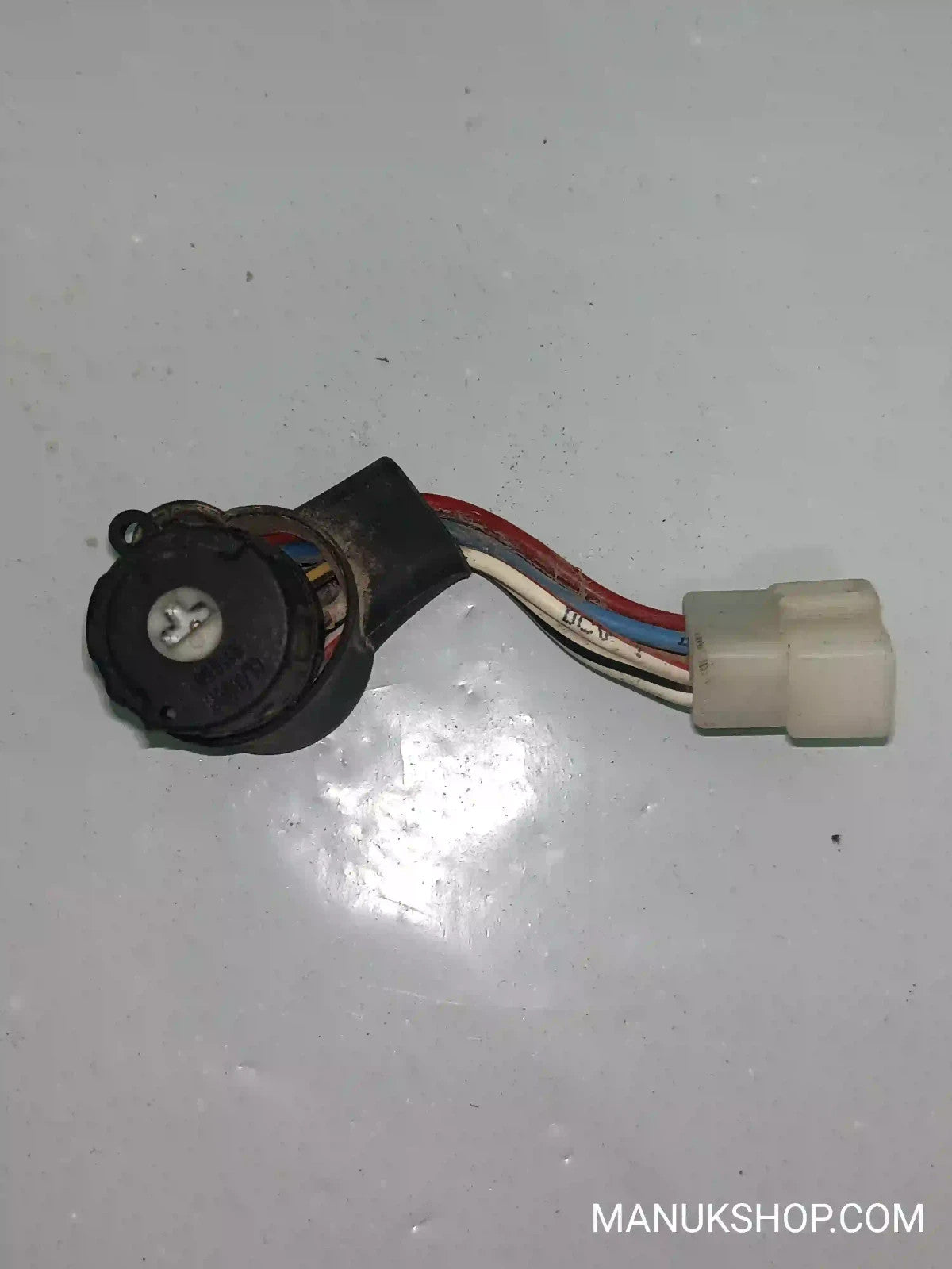 Zündschalter Zündanlassschalter Nissan Atleon Terrano Ford 910156 9.101.56