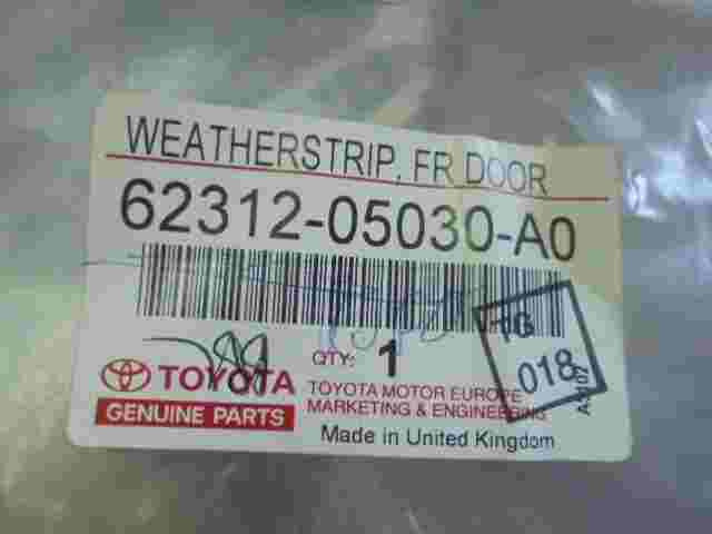 Weatherstrip Front Door Opening Trim LH Toyota Avensis 6231205030A0