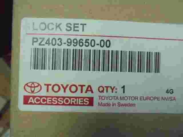 Roof Locks Set  RAV4 Toyota Hilux Land Cruiser PZ4039965000 PZ403-99650-00