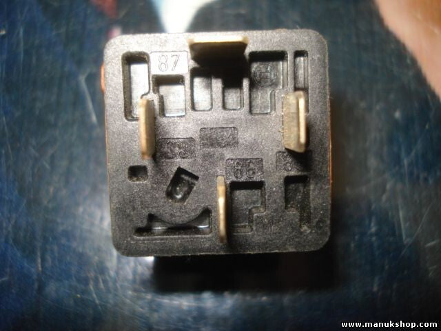 Relais BMW E24 E28 E30 E34 E36 1378238 BOSCH 0332019456 0 332 019 456