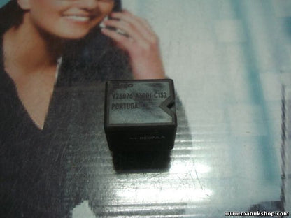Relais SIEMENS V23076A3001C132 V23076-A3001-C132