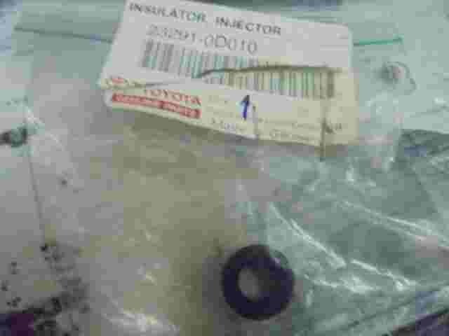 Injector Insulator Toyota Corolla Camry RAV4 Avensis 232910D010 23291-0D010