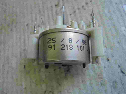 Schrittmotor Tacho BMW E53 E38 X5 91218101M 91 218 101 M 91218101