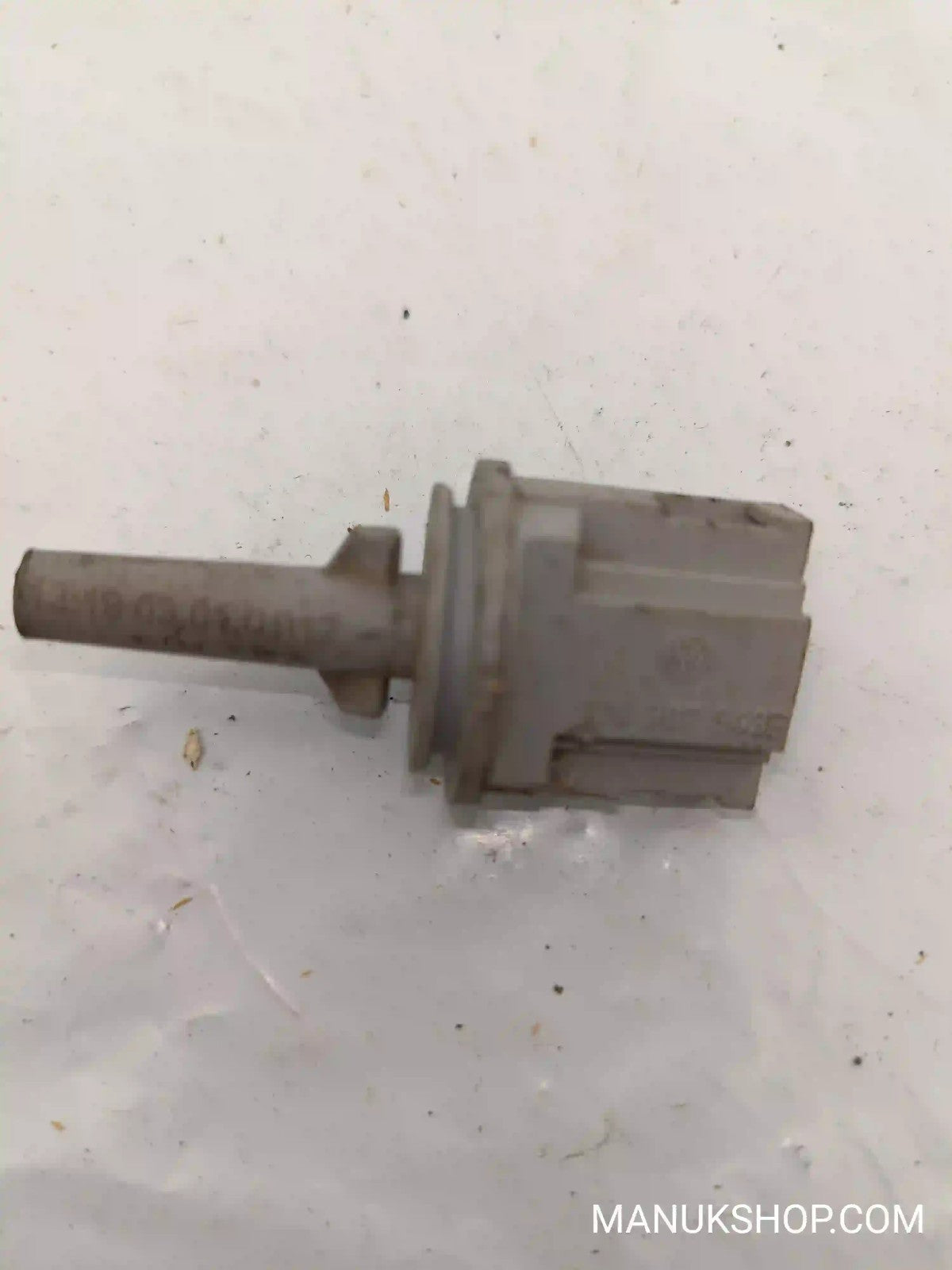 Temperatursensor Audi A4 S4 B6 VW Golf IV 4 V5  1J0907543B 1J0 907 543 B