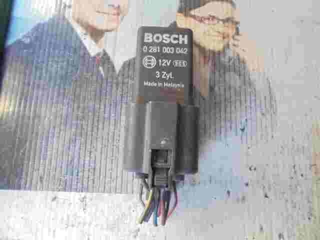 Glühkerzen Relais VW Polo Seat Skoda Audi 045907282A BOSCH 0281003042