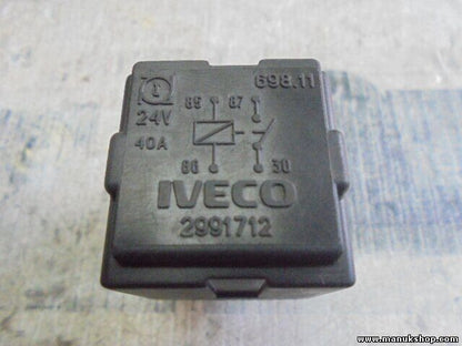 Relais  Iveco 2991712 698.11