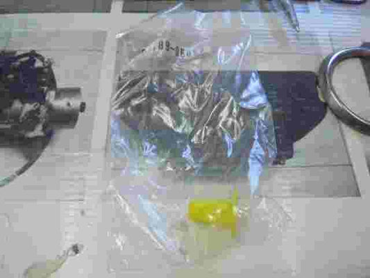 Grommet Toyota Avensis II Corolla Camry Land Cruiser Prado Prius 9018906027