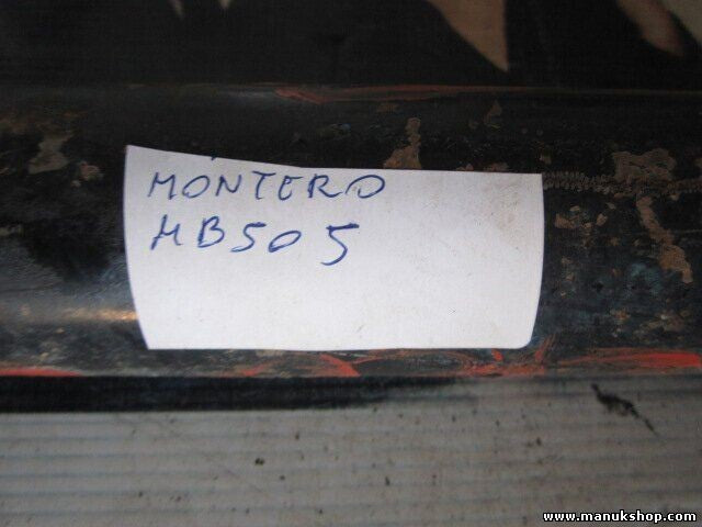 Kardan vorne Mitsubishi Montero Pajero 3.0 6G72 1990-1997 MR232133 MB505