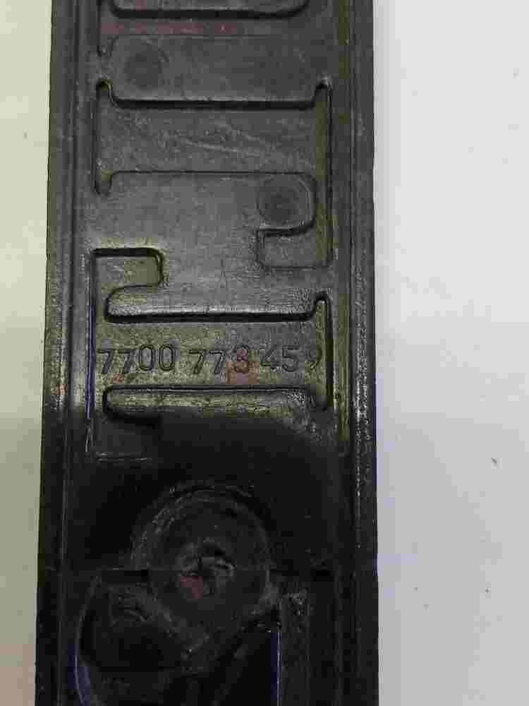 Emblem  / Renault 21 20.5cm. 7700773459 7700 773 459
