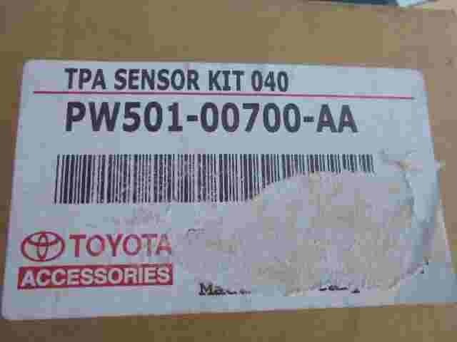 Schalter Einparkhilfe  Toyota Yaris Prius Rav 4 KIT 040 PW50100700AA