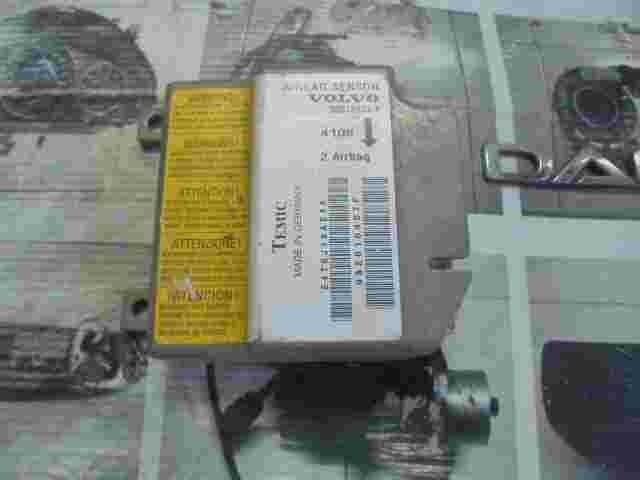 Airbagsensor Airbagsteuergerät Volvo V40 30613471F 982610457F 4100 E4T8J18AE88