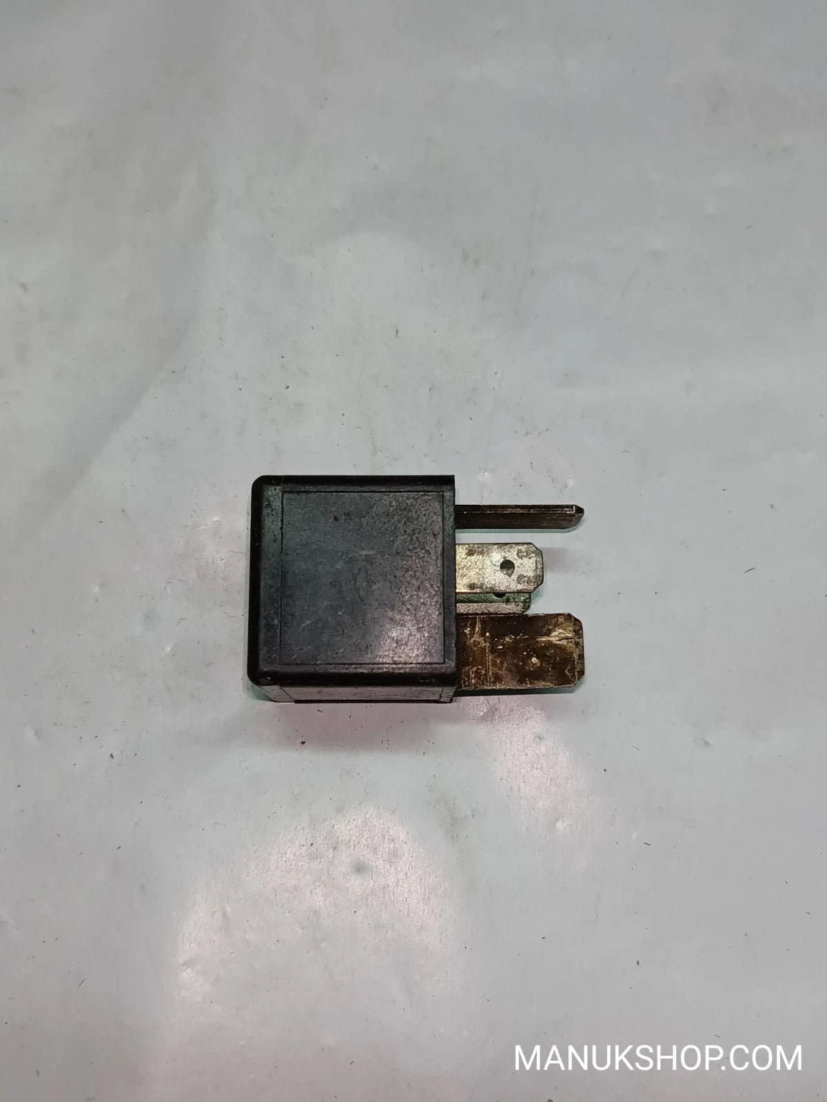 Relais  Ford V23134J4X37 V23134-J4-X37 83BG14N089CA 12V