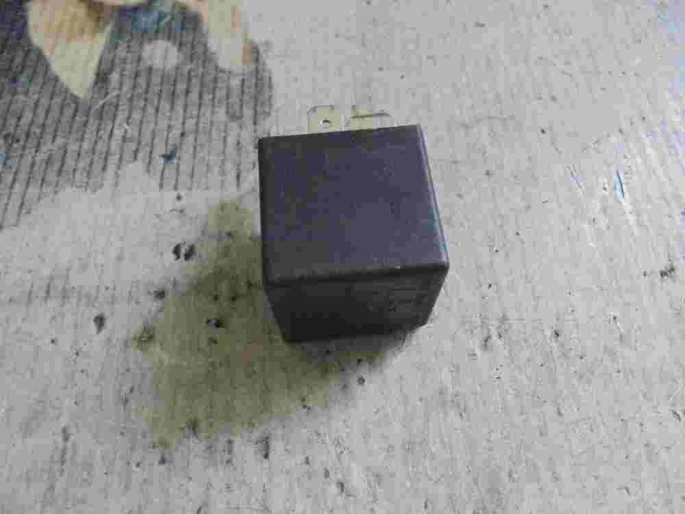 Relais Iveco Daily Lancia Lybra Fiat 46520419 OMRON B047 12V 50A