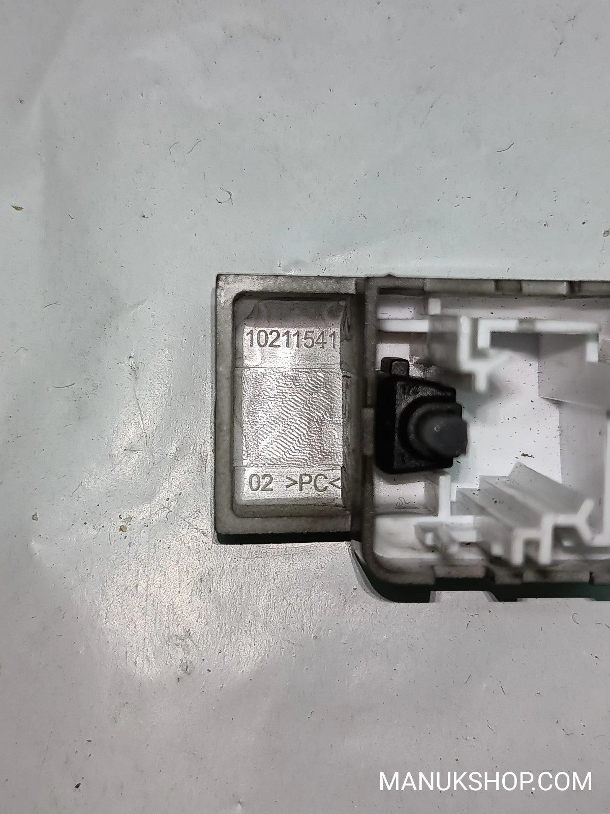 Schalter  ESP OFF Citroen C4 10211541