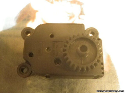 Stellmotor Heizung Alfa Romeo 147 156 52495066 EAD104 C 397