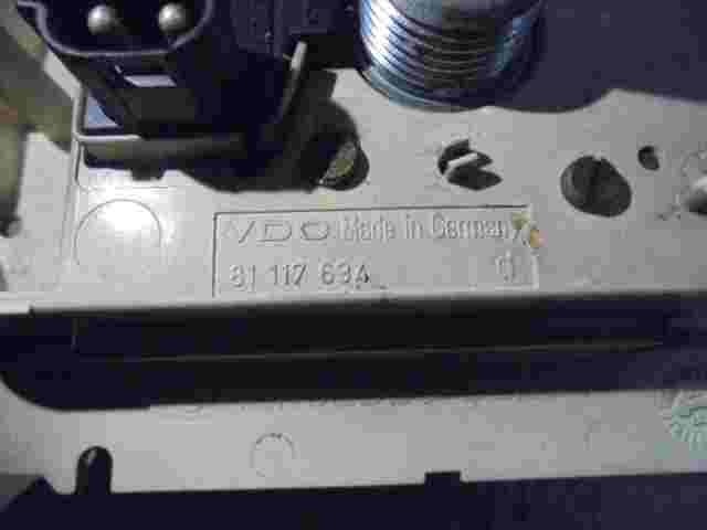 Tachometer Mercedes-Benz W124 81117634 VDO 81 117 634 1245421966 124 542 19 66