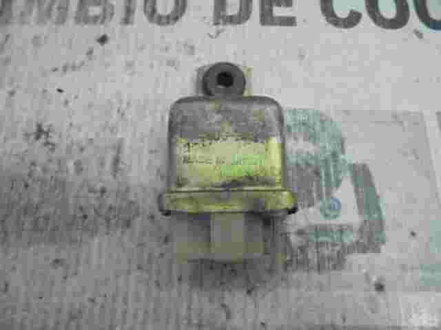 Relais Mercedes-Benz W140 001 542 82 19 0015428219 89 36 01 893601