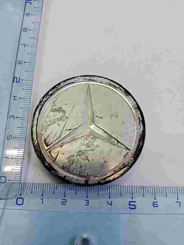 Emblem   Mercedes-Benz S500 4cm.