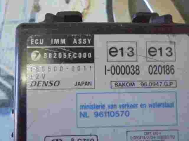 Steuergerät Wegfahrsperre Alarmmodul Subaru Forester 88205FC000 DENSO 1555000011