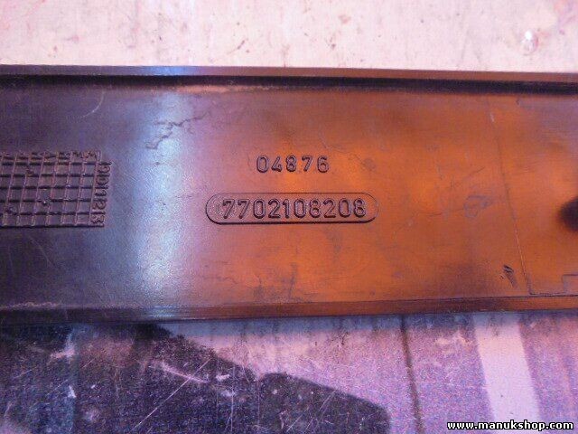 Emblem Logo RENAULT 14 GTS 7702108208 04876