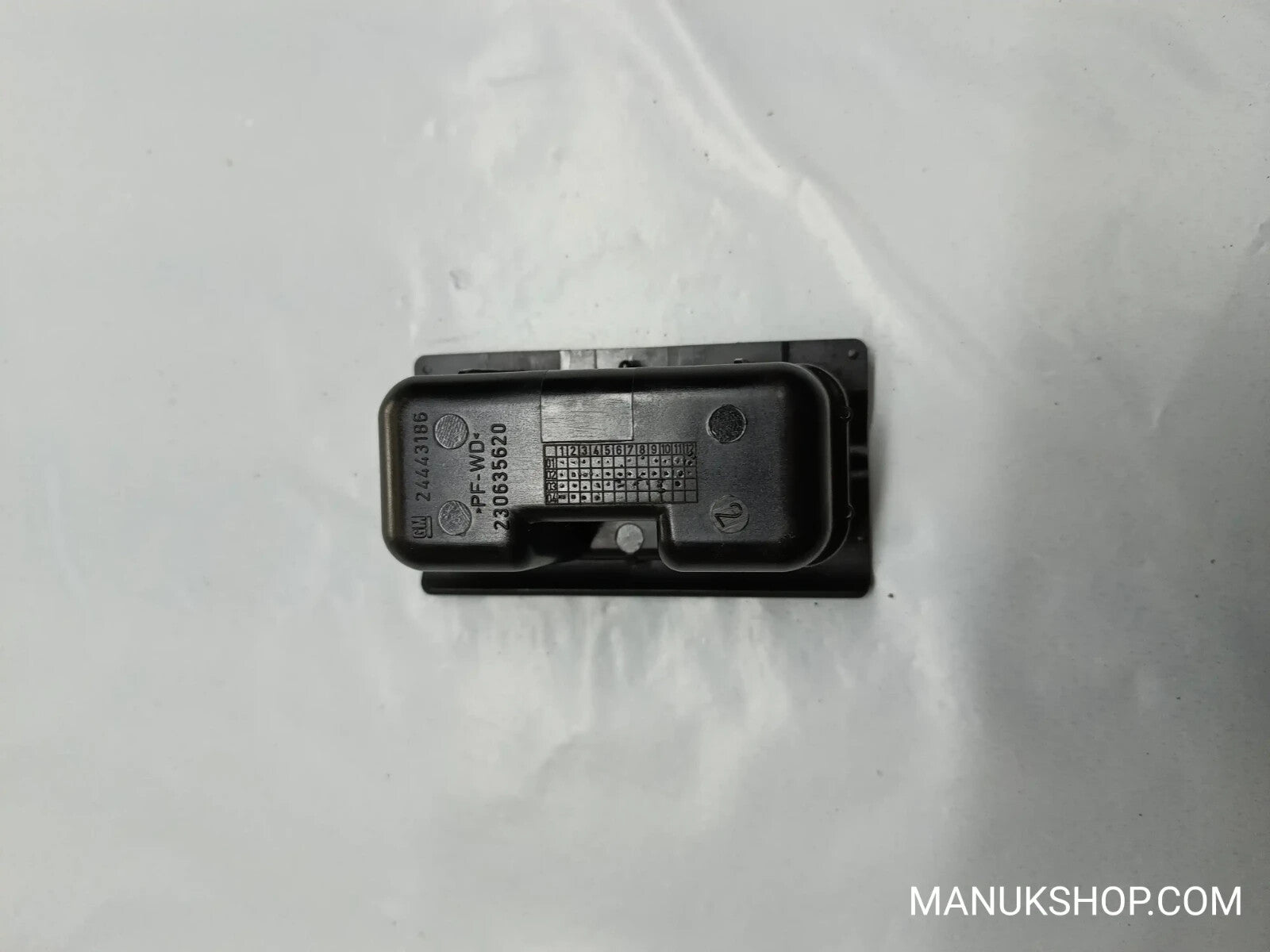 Aschenbecher  Opel Vectra 24443186 230635620