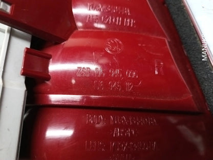 Rückleuchte rechts  Skoda Octavia 1U6945096 1U6 945 096  1U6945112 1U6 945 112