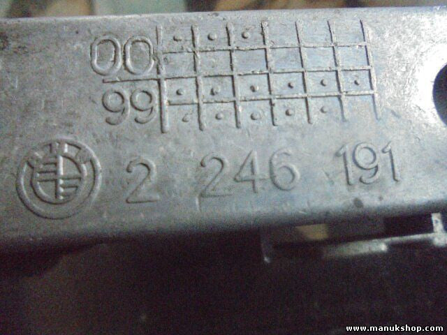 Einspritzpumpehalter Land Range Rover Evoque LV 2.0 BMW E34 525 2.4TDS 2246191