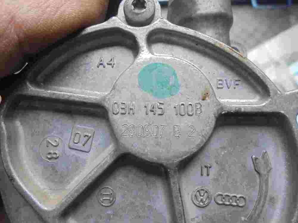 Vakuumpumpe Unterdruckpumpe Porsche Cayenne Audi Q7 VW Touareg 03H145100B