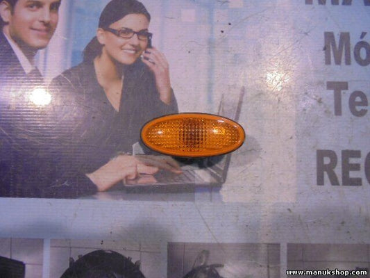 Seitenblinker Blinker Kotflügel links Nissan Navara D22 1997-2004 6R010294