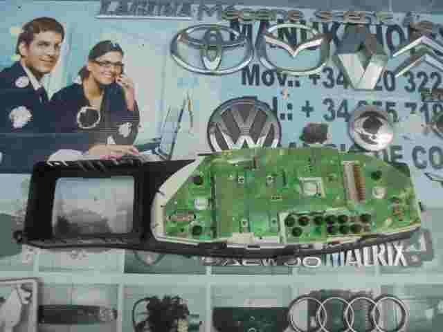 Kombiinstrument Tacho  Opel Omega B 90457947 90 457 947 88481650 VDO X69110282
