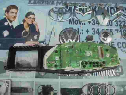 Kombiinstrument Tacho  Opel Omega B 90457947 90 457 947 88481650 VDO X69110282
