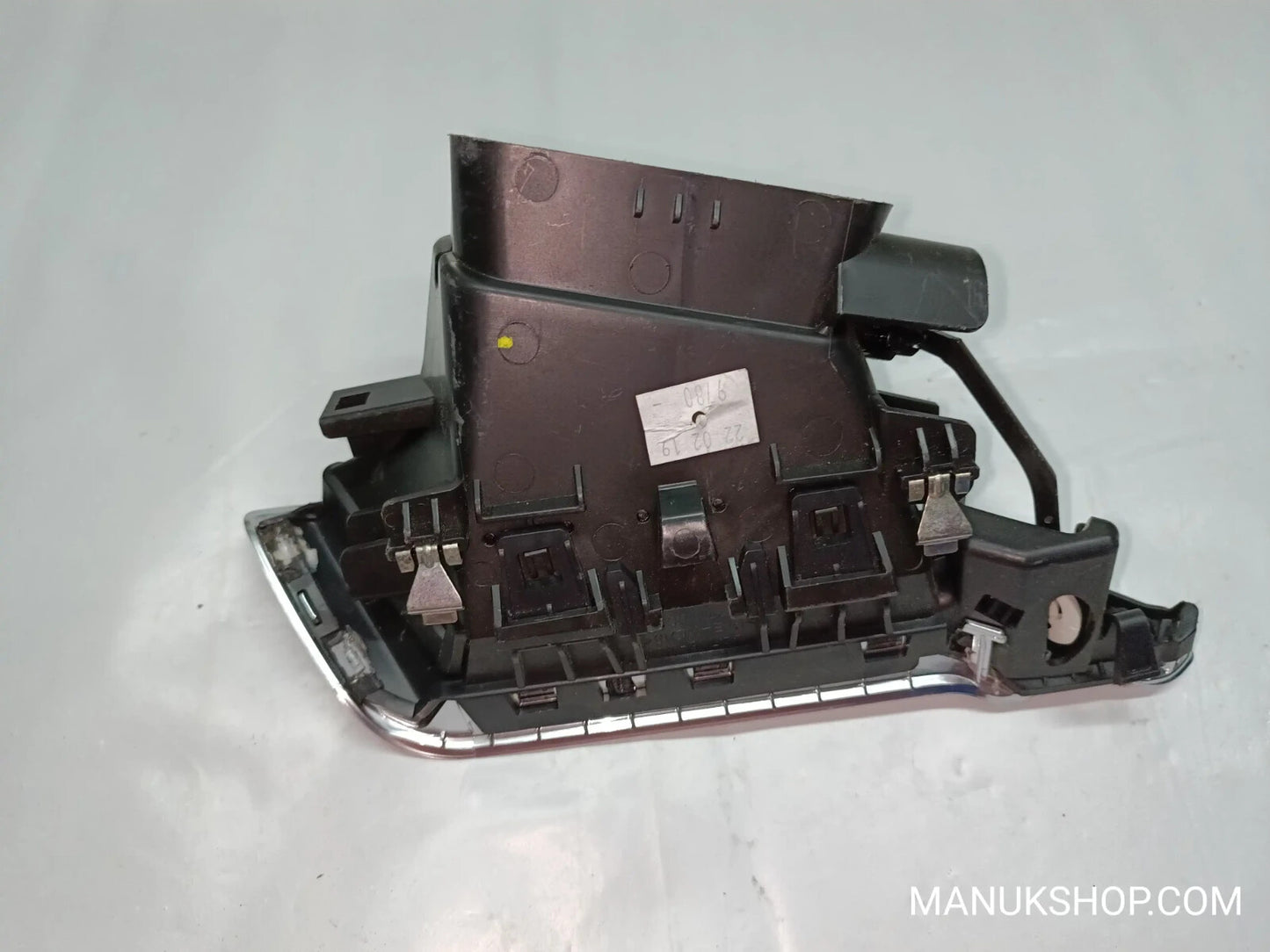 Lüftungsdüse  Peugeot 208 9673131677