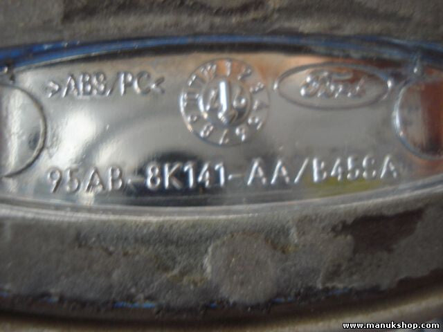 Emblem Logo hinten Ford Mondeo Escort 95AB8K141AA 95AB-8K141-AA B45SA