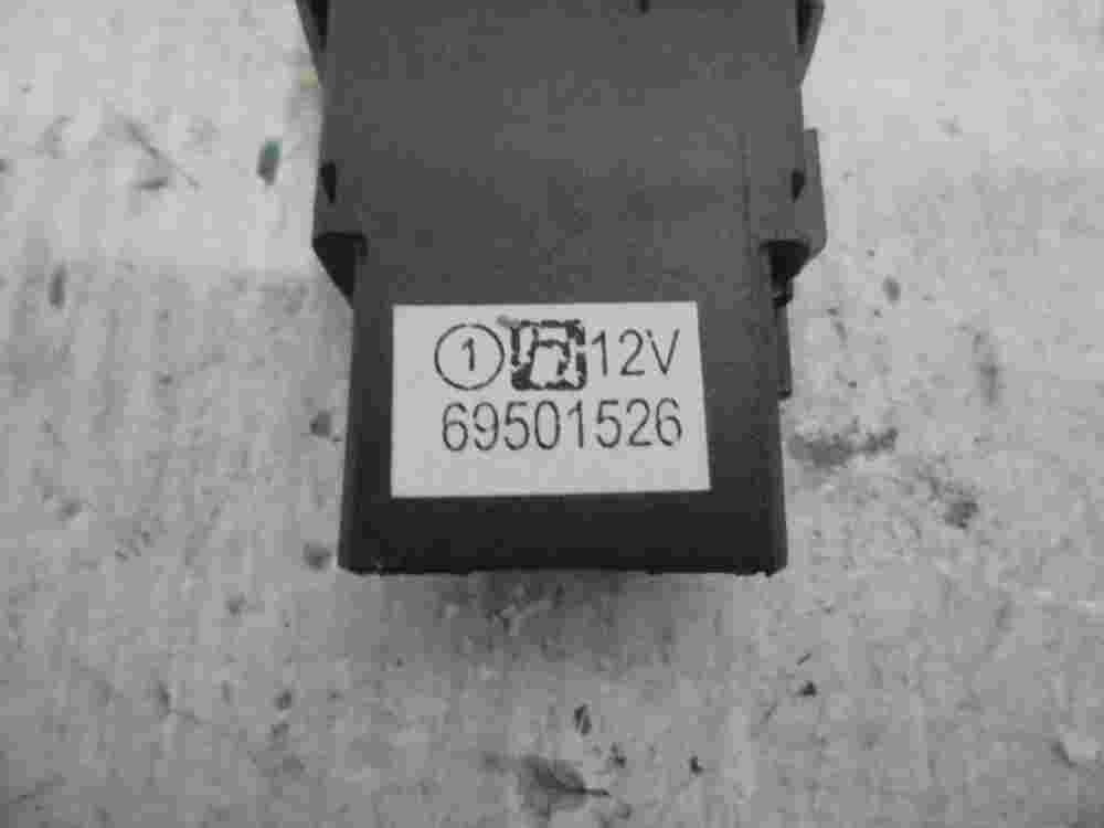 Warnblinkschalter Iveco Daily 69501526