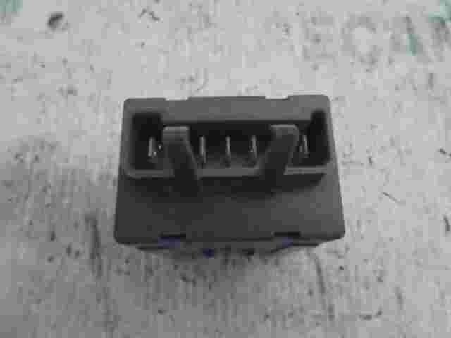 Batterie Trennrelais Xantia Peugeot 961095788000 9610957880 00 CARTIER 12V-73922