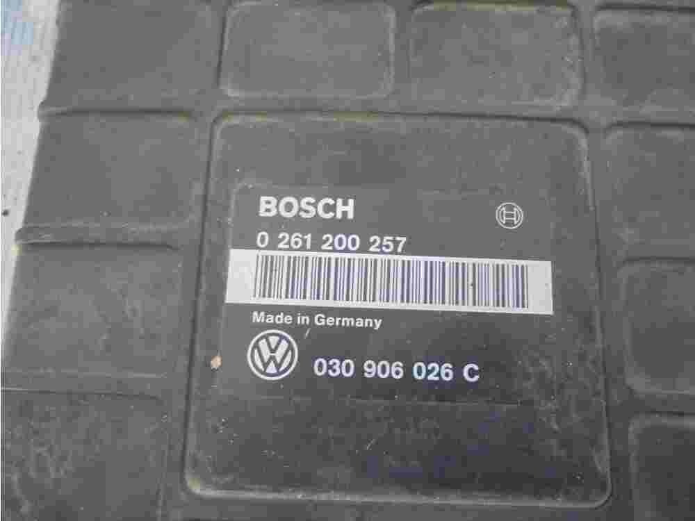 Motorsteuergerät VW Volkswagen Golf 3 III 030906026C BOSCH 0261200257