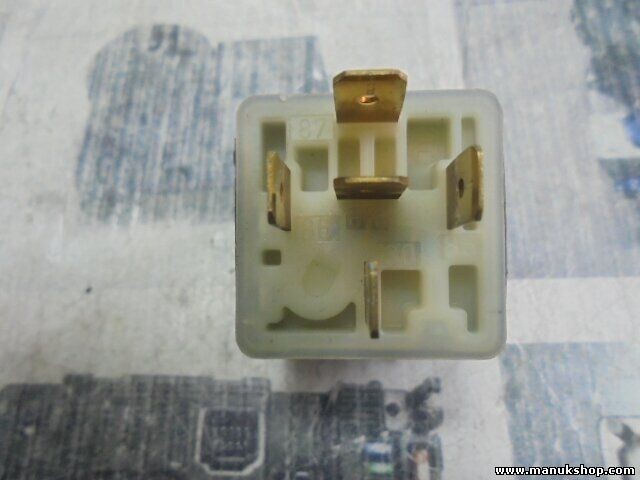 Relais MAN L2000 1995 Volvo FL6/FH/FM/B1 BOSCH 0332209216 0 332 209 216