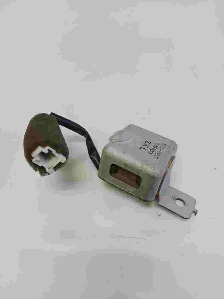Steuergerät Wegfahrsperre Alarmmodul SsangYong Rexton 4X4 8661005001 Omron ZKL