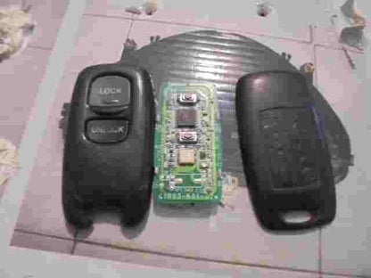Funkfernbedienung Schlüssel Gehäuse  Mazda TP7 SW3 C12 4180350142 41803-501-42