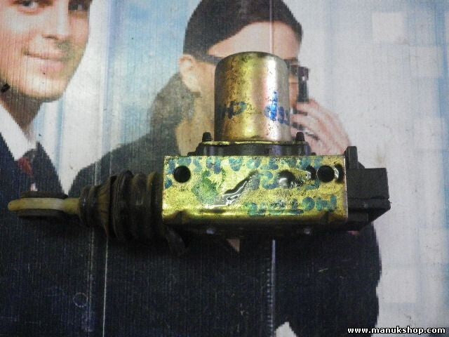 Stellmotor Zentralverriegelung Tür vorne links Jeep Cherokee XJ 5045720 13190AZ