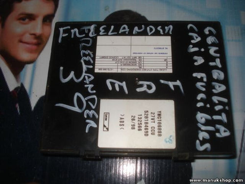Steuergerät Multifunktion Land Rover Freelander YWC106080 27VT CCU 52010469D