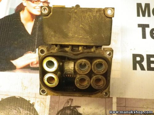 ABS Steuergerät Nissan Terrano Ford Maverick 0273004369 BOSCH 382655