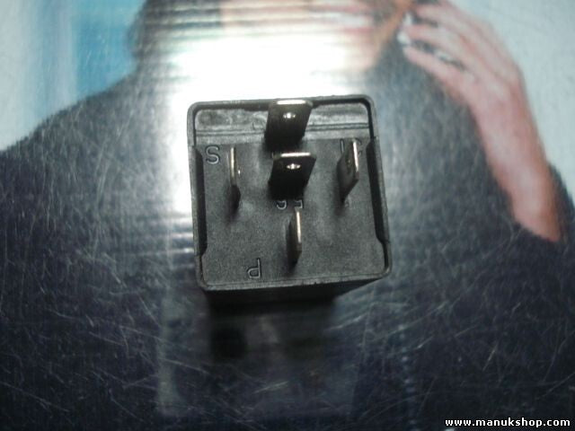 Waschwasserpumpe relais Chrysler Voyager 12V 04686400AA 5WD00426102 95873