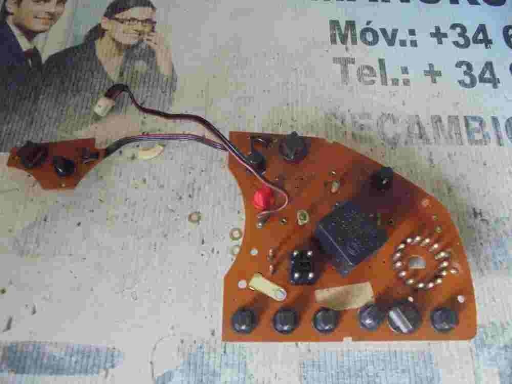 Kombiinstrument Tankanzeige  Mercedes-Benz W124 1245423701 1109021529