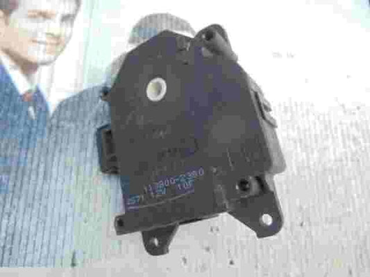 Stellmotor Heizung Honda CR-V Accord Subaru Legacy 1138002380 DENSO 257112V10F