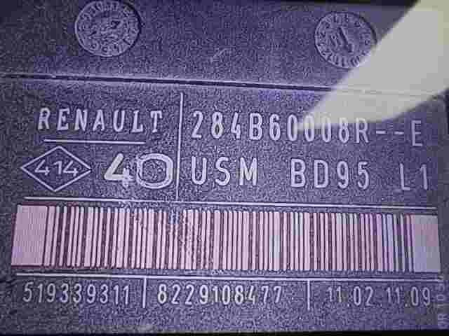 Sicherungskasten Renault Megane MK3 519339311 284B60008R E USM BD95 8229108477