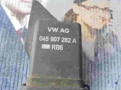 Glühkerzen Relais VW Polo Seat Skoda Audi 045907282A BOSCH 0281003042